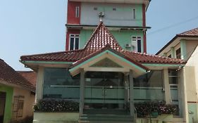 Hotel krui syariah